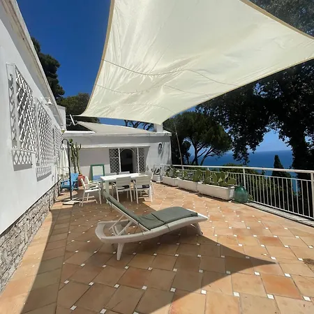 Punta Rossa Escape Villa *